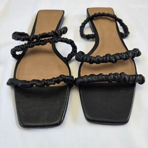 Who What Wear Leather Womens Zela Black Flat Strappy Sandals Size 8.5 Square Toe